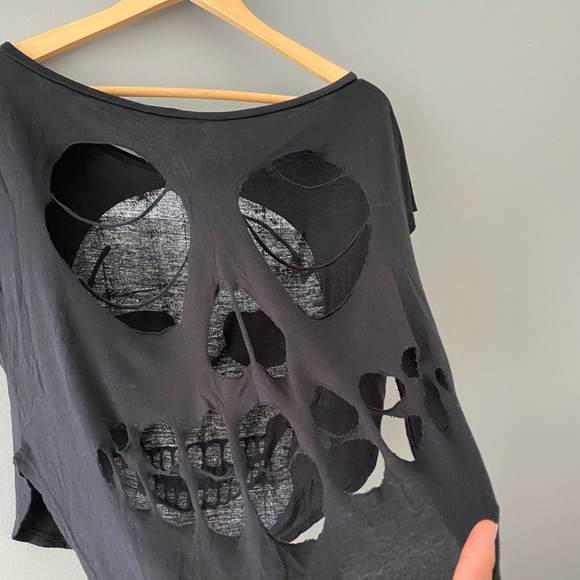 JC Fits Skull Tee w/ Cutout Back - Picture 7 of 12